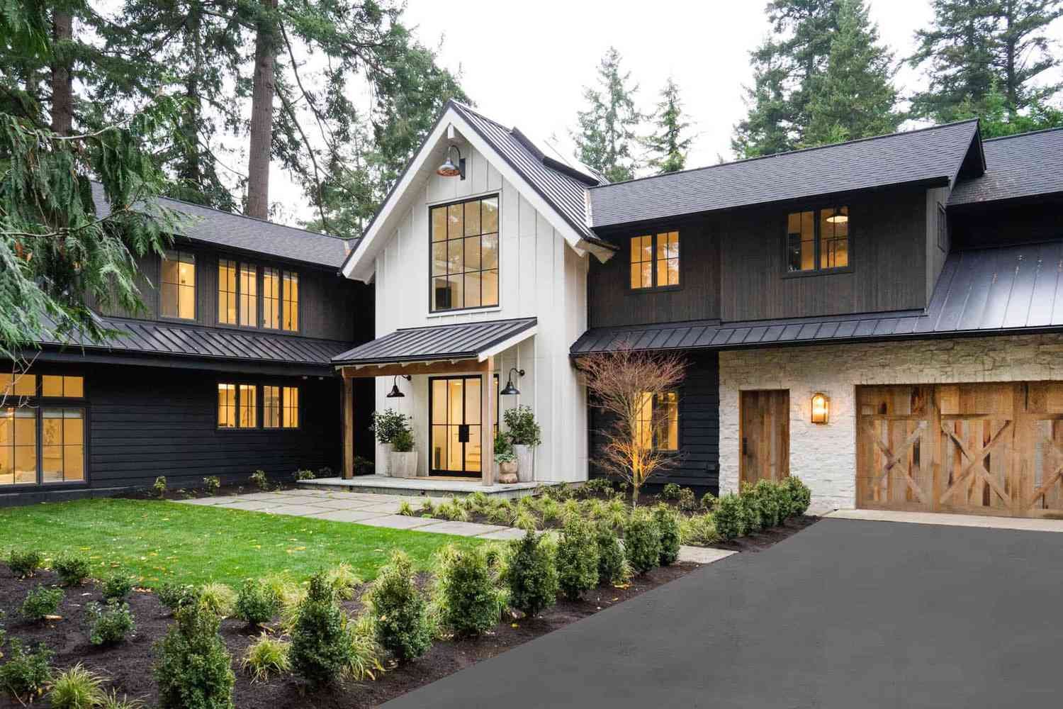 Exterior House Paint Ideas: Transform Your Home’s Curb Appeal